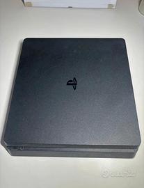 PlayStation 4 Slim + Controller + Cavi + 3 Giochi