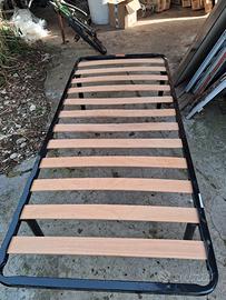 rete singola con doghe 