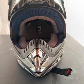 casco cross axo