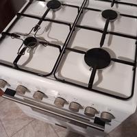 cucina a gas 4 fornelli