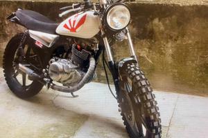 Yamaha SR250