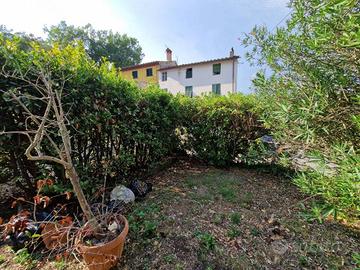 Casa indipendente di 150 m² con più di 5 locali e 