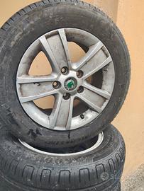 cerchi in lega con gomme estive 195/65/15