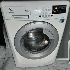 lavatrice Electrolux e Zerowatt A+++9 kg come nuov
