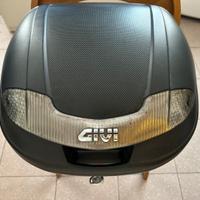 Bauletto Givi + Piastra per Piaggio Beverly 300