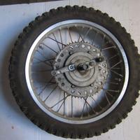 Ruota post. AKRONT mozzo conico x 50/80cc 1,6 x 18