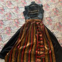 Vestito tirolese taglia M