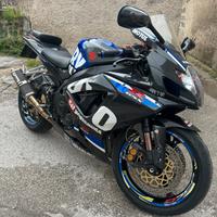 Suzuki gsx r 750 k6