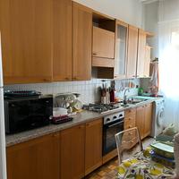 Cucina senza elettrodomestici (solo telaio)