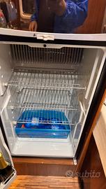 Frigo trivalente  + forno dometic