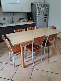 Tavola con sedie