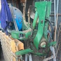 Aratro monovere reversibile