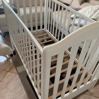 Lettino per bambini con sponde