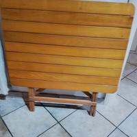 tavolo in legno pieghevole 