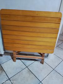 tavolo in legno pieghevole 