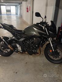 ** Honda Hornet 1000 2026 **