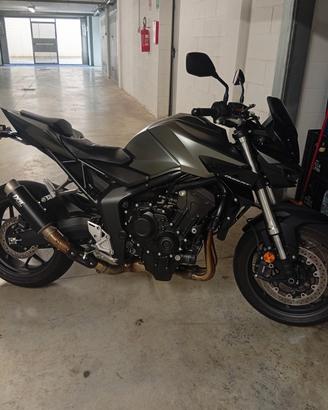 ** Honda Hornet 1000 2026 **