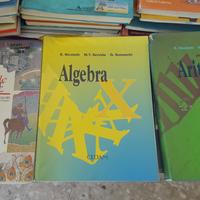 Libri di testo di scuola