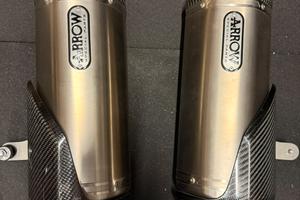 Scarichi Arrow carbonio