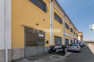 CAPANNONE DI AMPIA METRATURA IN POSIZIONE STRATEGI