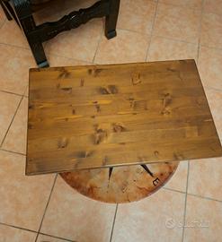 tavolino in castagno 