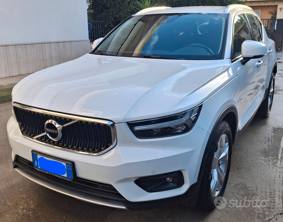 Volvo XC40 (2017-->)