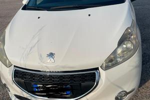 Peugeot 208 usata