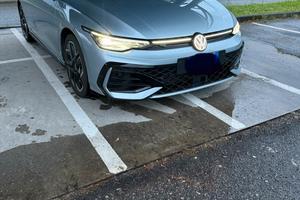 Golf R-Line