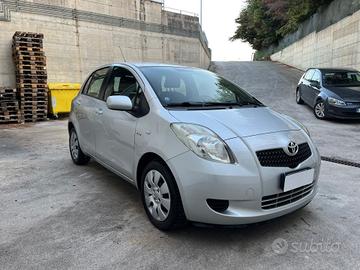 Toyota Yaris 1.4 D-4D 5 porte Sol