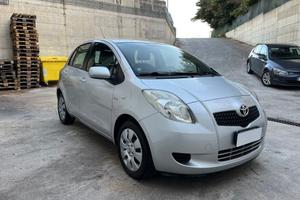 Toyota Yaris 1.4 D-4D 5 porte Sol
