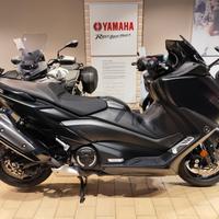 Yamaha TMAX 560