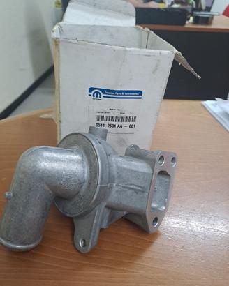 termostato jeep cherokee 2.8 K05142601AA