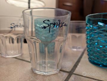 bicchieri in plastica dura 