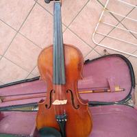 Violino 4/4 usato con etichetta A. Stradivarius