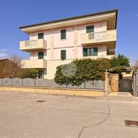 3 LOCALI A ZEVIO