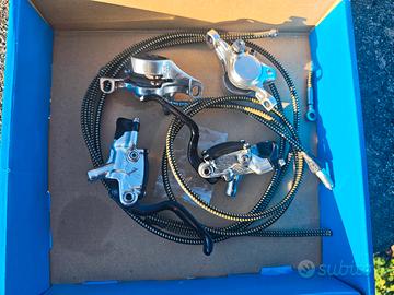 Set Freni Formula r1 racing silver