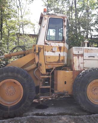 PALA GOMMATA PAY LOADER 515