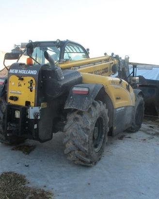 SOLLEVATORE TELESCOPICO NEW HOLLAND TH 9.35