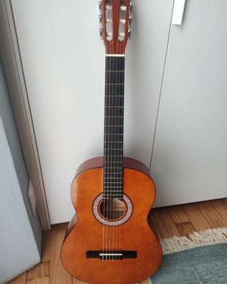 chitarra classica con custodia 