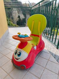 Macchinina cavalcabile Chicco