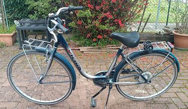bici marca vicini donna raggio 26 alluminio  