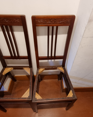 Sedie antiche decorate