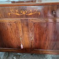 Credenza antica