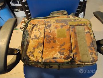 Zaino porta PC mimetica vegetata