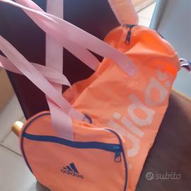 Comodo zaino ADIDAS con 2 tasche laterali