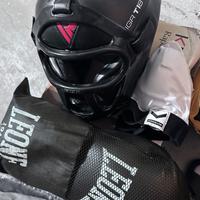 Kit casco guantoni e para genitali