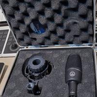 AKG c3000