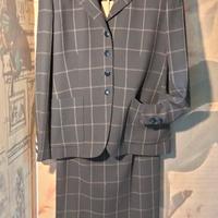 Completo elegante in lana di alta qualità 
