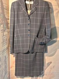 Completo elegante in lana di alta qualità 