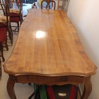 Tavolo da pranzo con 10 sedie